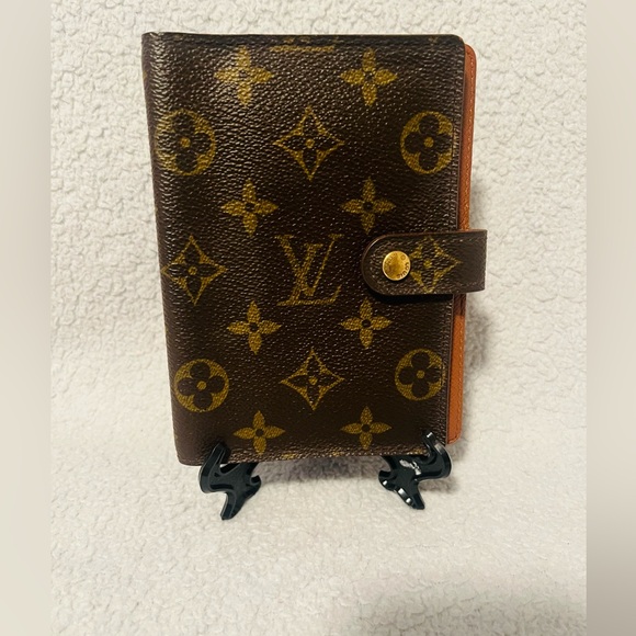 Louis Vuitton Handbags - Louis Vuitton Monogram Agenda/ passport Holder